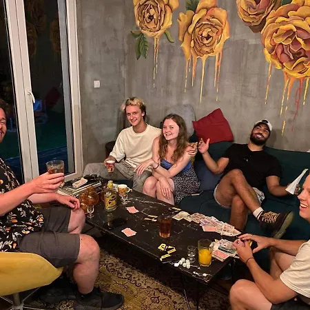 Hostel Mystic River Design *