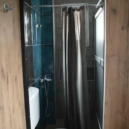 Hostel Mystic River Design *